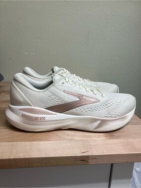 Brooks Women's Adrenaline GTS 24